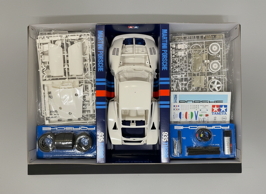 Tamiya 1:12 Martini Porsche 935 Turbo Kit (Vintage Version)