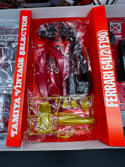 Tamiya Ferrari 641/2 (F190) 1/12 Scale Vintage Selection